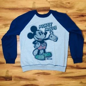 Disney Mickey Mouse Sweater Size L